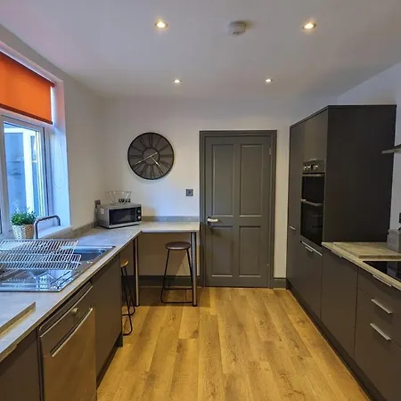 Linthorpe Terrace * Middlesbrough